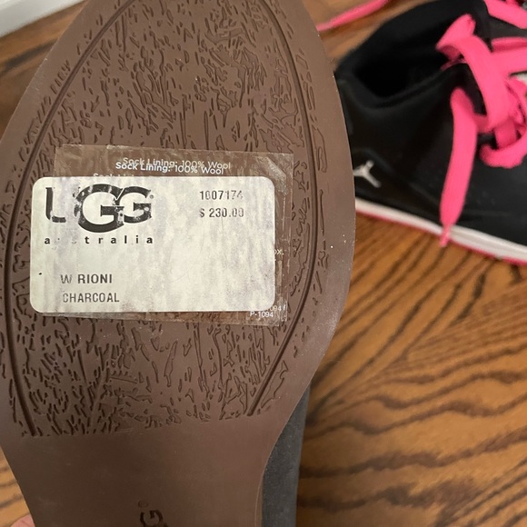 Ugg suede boots 7.5 shearling insole never worn - Picture 5 of 5